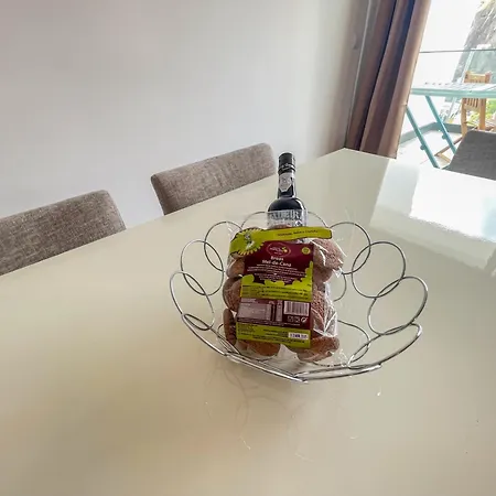 Semesterbostad Supranee Relaxation Câmara de Lobos